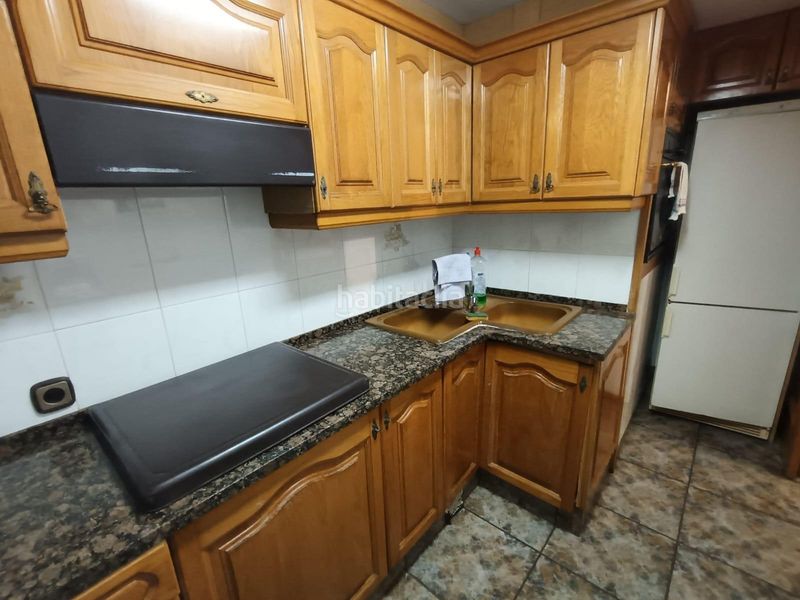 Foto 7f128996-89d8-444e-b539-fbeb941713bc. Casa adossada amb calefacció aparcament a Cerdanyola Sud Mataró