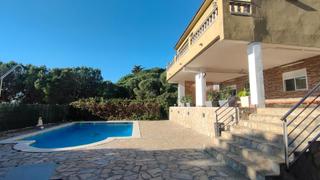 Chalet à Can Massuet del Far. Dosrius. can massuet el far