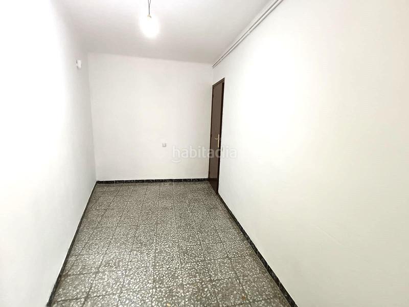 Foto 48229684-4514-4a88-a5e4-8bc9bca163f1. Piso zona ctra. mata en Rocafonda Mataró