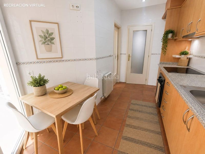 Foto 7cf343fc-87e4-45cf-b3e1-214a0efb34d2. Etagenwohnung mit heizung in Eixample Mataró