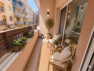 Etagenwohnung in Eixample. Eixample  z. juzgados. gran piso de 127 m2 !!!!