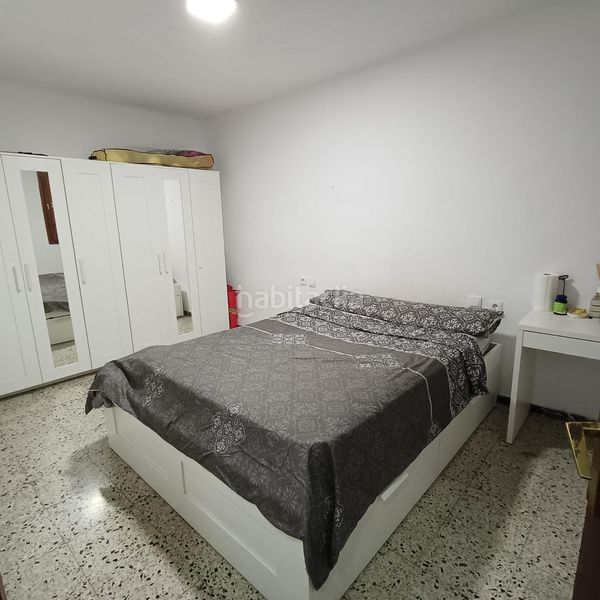 Foto 18f41809-09ee-4c2c-8255-83555c5dd2ec. Piso cerdanyola nord zona puig i cadafalch sólo tres vecínos !!!!! en Mataró