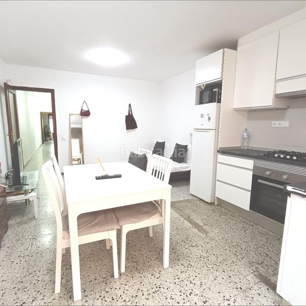 Foto b6a8739a-25e2-4702-801a-b6c661216947. Piso cerdanyola nord zona puig i cadafalch sólo tres vecínos !!!!! en Mataró