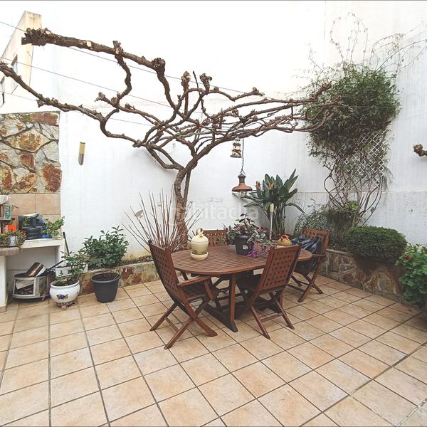 Foto 5ffb9019-eab0-455e-8762-987ff0bdf709. Casa amb calefacció aparcament a La Llàntia Mataró
