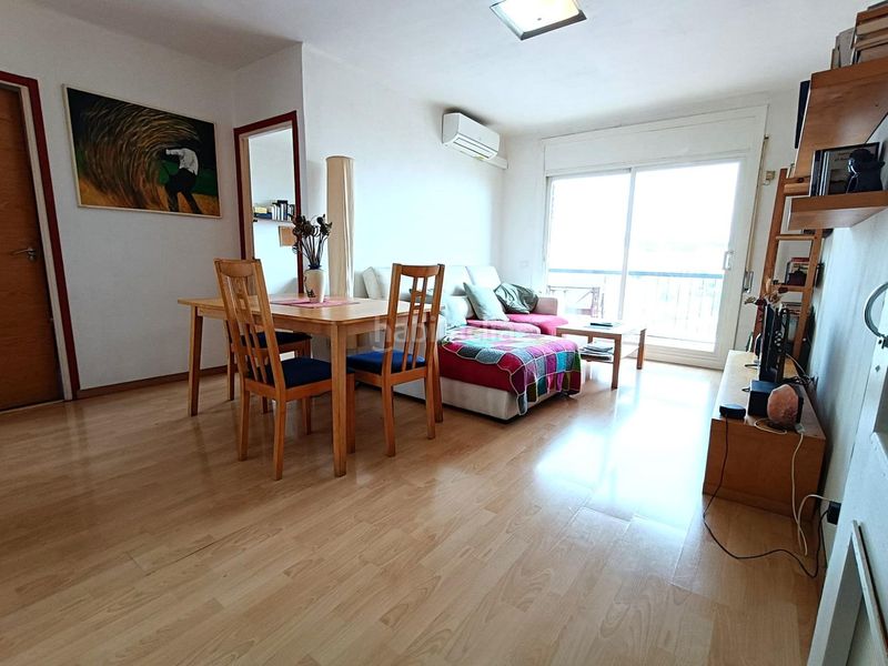 Foto dc4f8e21-7c75-46e6-bc91-a82fcf9b9c38. Pis a Rocafonda Mataró