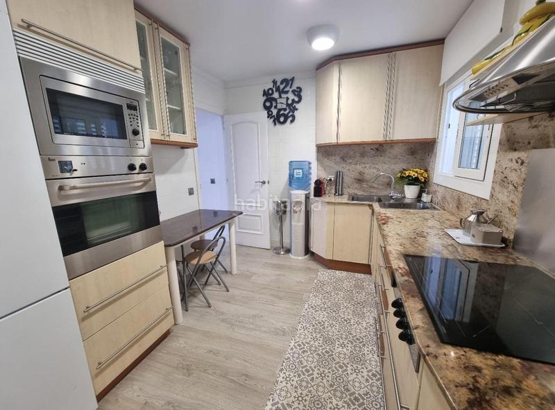 Foto deb5eb88-cc46-4290-a50b-04aa04090068. Chalet primera linea de mar en Marítima Sud Torredembarra