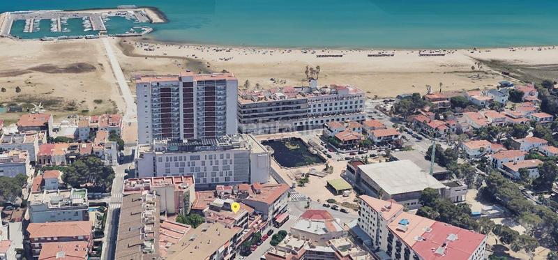 Foto e601abe4-196d-4db9-96cf-b97e40103611. Building in Coma-ruga platja Coma-ruga