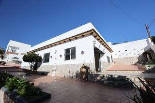 Casa a Bisbal del Penedès (La). Casa por acabar planta baja urb. priorat de la bisbal