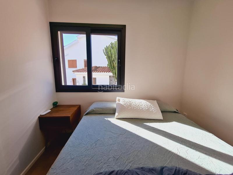 Foto 48d0ab1a-d419-4401-a57c-e0eacde181d9. Casa a schiera con riscaldamento parcheggio in Cunit residencial Cunit