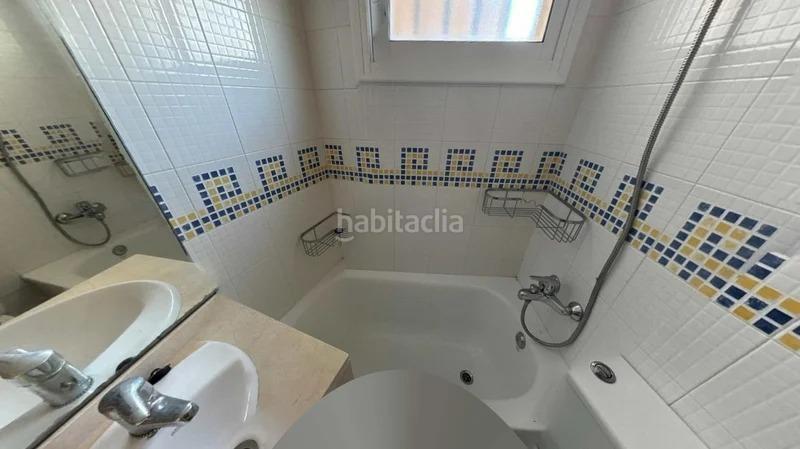 Foto 5a3a2cef-45b6-4687-ae1e-a5e69f785a2f. Rez-de-chaussée avec chauffage parking piscine dans Calafell