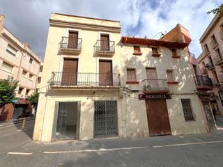 Lloguer Local Comercial a Centre. Local comercial en alquiler en el centro del vendrell