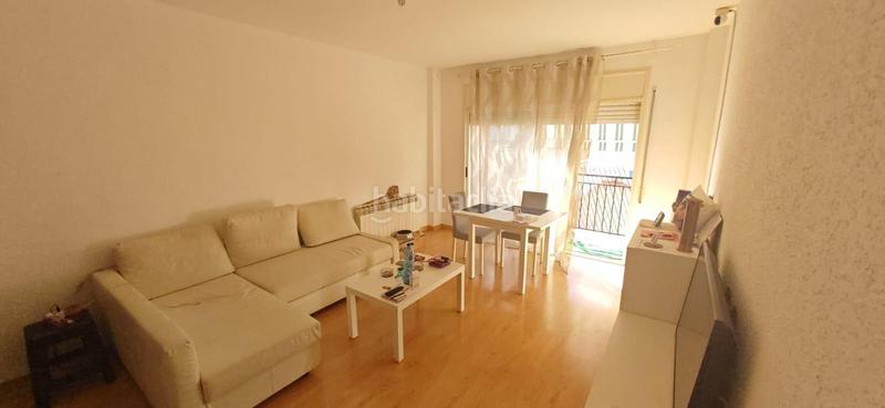 Foto ca56c7a7-3a10-4f96-8840-3a20ab0c8ba1. Pis amb calefacció a Centre Vendrell (El)