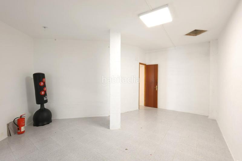 Foto cebe32b0-c9f8-4696-b3d8-98effec37470. Lloguer local comercial a El Tancat-Mas d´en Gual Vendrell (El)