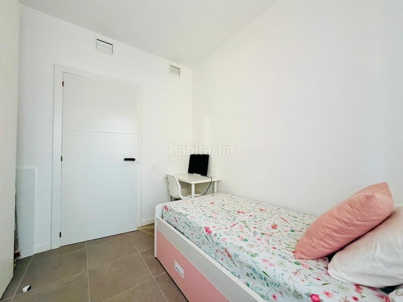 Foto 19027684-6597-4ccf-9529-4b6d51b58440. Pis amb aparcament piscina a Segur Platja Segur de Calafell