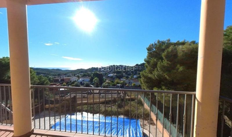 Foto 7789096a-cd79-4946-bc5f-7396298a4e84. Xalet amb aparcament piscina a costa Cunit - els jardins - els rosers Cunit