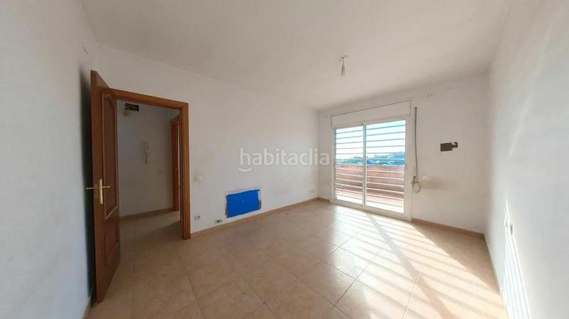 Foto 7c2f6479-8572-427e-8af5-efd74073017d. Xalet amb aparcament piscina a costa Cunit - els jardins - els rosers Cunit