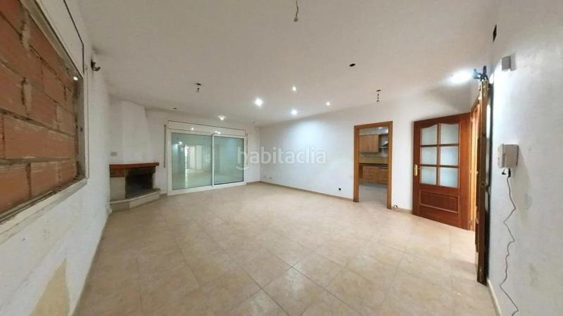 Foto a5016faa-d5ad-4454-ab2e-1cb5492cfefb. Xalet amb aparcament piscina a costa Cunit - els jardins - els rosers Cunit