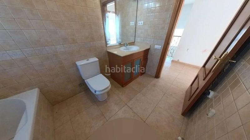 Foto e21047bb-e769-4764-aa75-a65940b485b3. Xalet amb aparcament piscina a costa Cunit - els jardins - els rosers Cunit