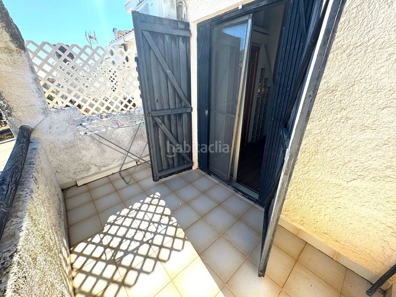 Foto bdce6b58-e89f-4785-b3cc-38a574468413. Casa adosada en Sant Jordi Torredembarra