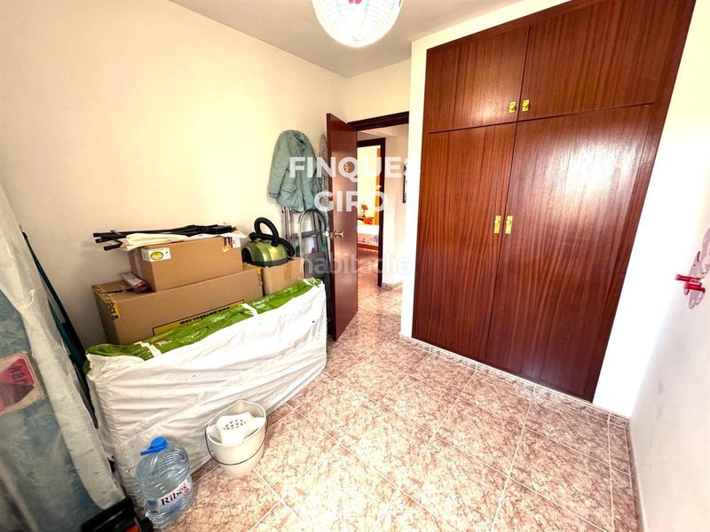 Foto f1829e18-6482-4280-8e2c-c4ce039322fe. Àtic amb aparcament a Pobla de Montornès (La)