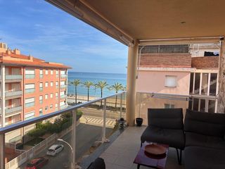 Ático  Carrer de josep pla. Ático con vistas al mar en calafell