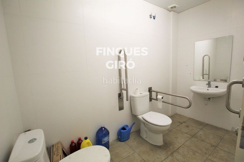 Foto e6c4cef3-7e81-43ea-94b0-8a6a304a7556. Rent business premise in El Tancat-Mas d´en Gual Vendrell (El)
