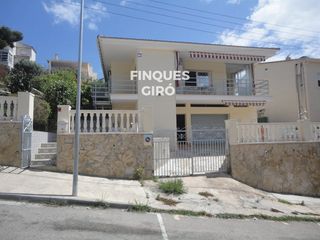 Chalet  Atlantic. Precio no negociable casa con vistas mar en segur de calafell