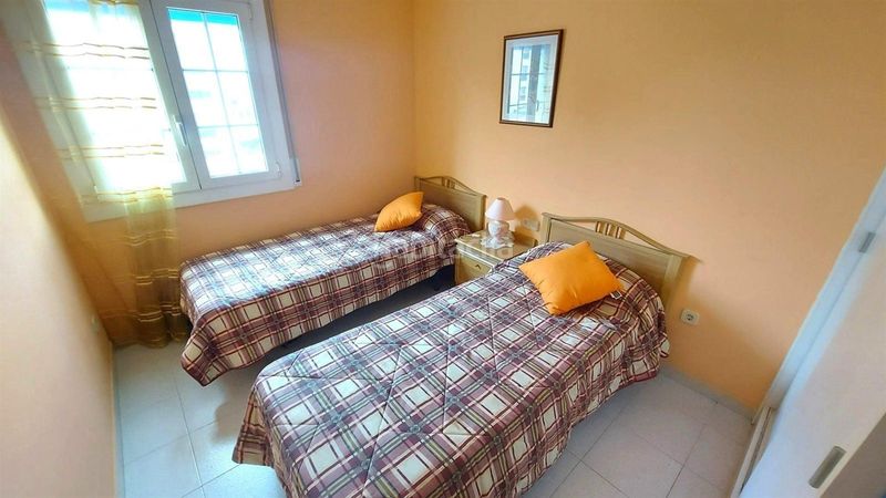 Foto 2f3ab2e3-eea6-4b17-aaa8-c1182fcce063. Pis amb aparcament a L´Estany Calafell