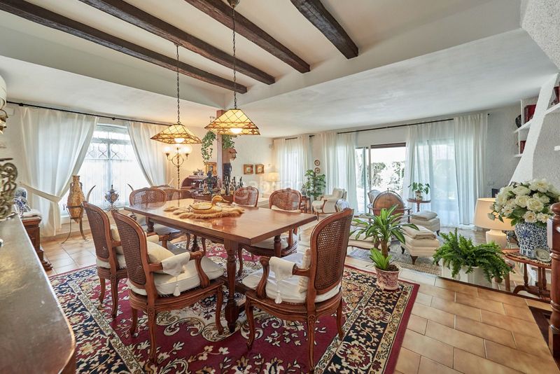 Foto 12967275-518d-4e73-80c9-32a6a4dfecb4. Casa adossada amb calefacció aparcament piscina a Calafell