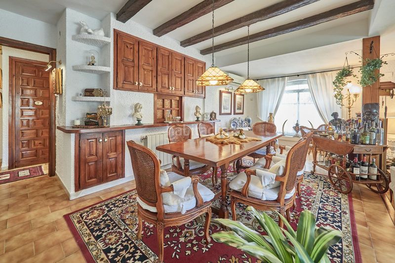 Foto 268cf25d-82be-4b7e-9bc4-1e8bc8274ae9. Casa adossada amb calefacció aparcament piscina a Calafell