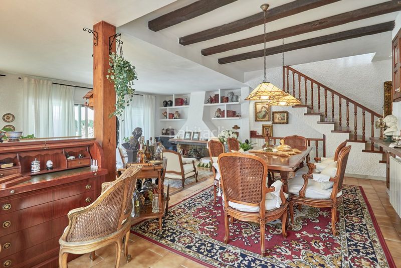 Foto 26cc59e4-6f95-444d-9370-42390bd4cb10. Casa adossada amb calefacció aparcament piscina a Calafell