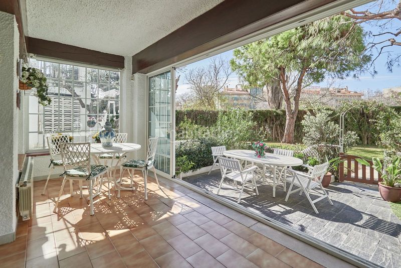 Foto 2becc6fb-7f97-4b3d-ac0a-18daa406288d. Casa adossada amb calefacció aparcament piscina a Calafell