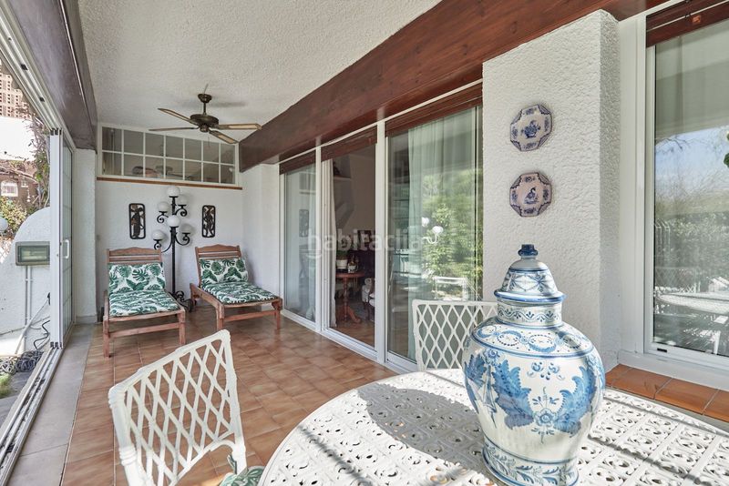 Foto 60700dd4-273b-47ba-a81b-cbadf550d700. Casa adossada amb calefacció aparcament piscina a Calafell