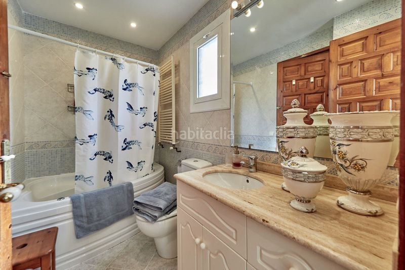 Foto 7e496aa8-8bc3-41df-98bc-23ce5f180fa6. Casa adossada amb calefacció aparcament piscina a Calafell