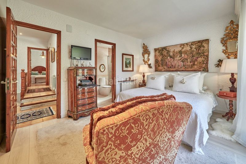 Foto a417801b-7e1f-4510-ab19-fe7f6df7bae3. Casa adossada amb calefacció aparcament piscina a Calafell