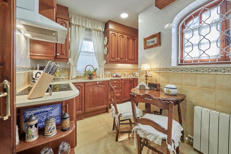 Foto ac25b978-3c0c-43a1-ad66-f000903656f0. Casa adossada amb calefacció aparcament piscina a Calafell