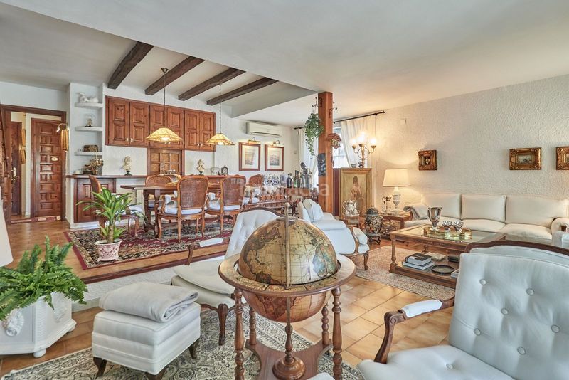 Foto c091e958-f7d8-4d56-b607-f7ccd11979ea. Casa adossada amb calefacció aparcament piscina a Calafell