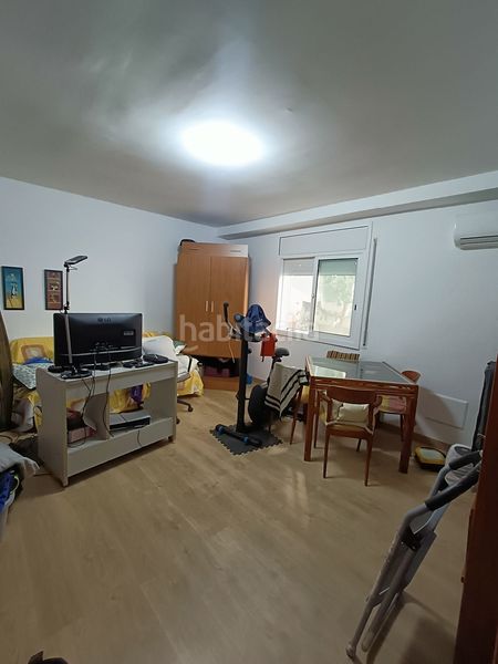 Foto f23042cd-dfe9-4afc-a611-f274595c9277. Casa amb aparcament piscina a Segur de Calafell nucli urbà Segur de Calafell