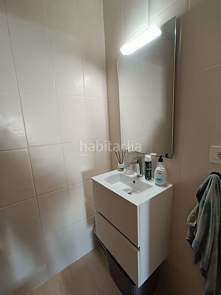 Foto f65681be-f3bf-4e65-a5ec-93a097185782. Casa amb aparcament piscina a Segur de Calafell nucli urbà Segur de Calafell