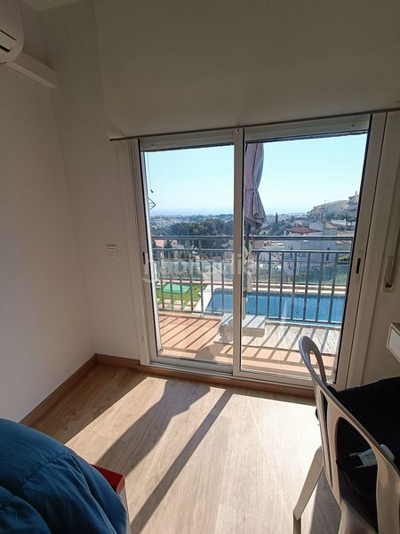 Foto f93dd743-6226-4d98-bc78-47b997751309. Casa amb aparcament piscina a Segur de Calafell nucli urbà Segur de Calafell