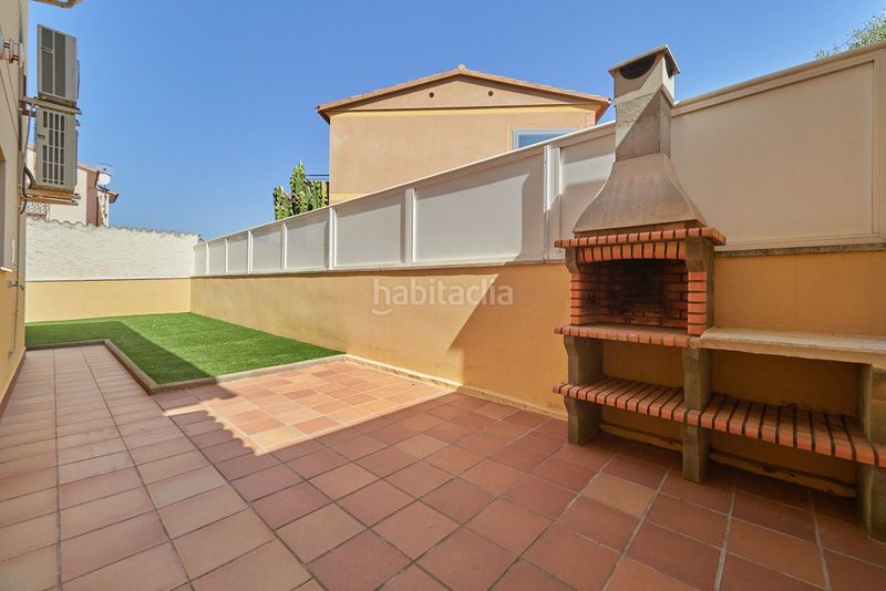 Foto 51150972-f1d6-4736-8102-dae3b958f677. Xalet amb calefacció aparcament piscina a Segur de Calafell nucli urbà Segur de Calafell