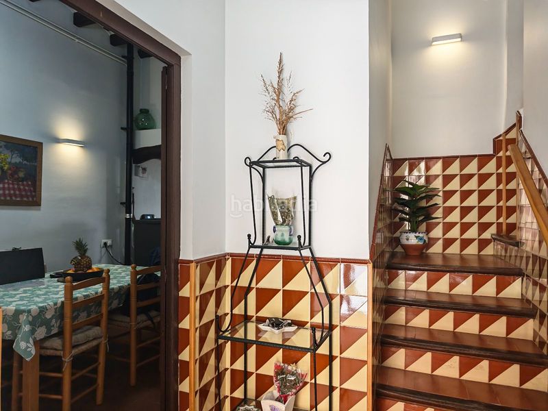 Foto a2494b64-7590-485d-b06b-6fbedf52e464. Casa adossada a Llorenç del Penedès