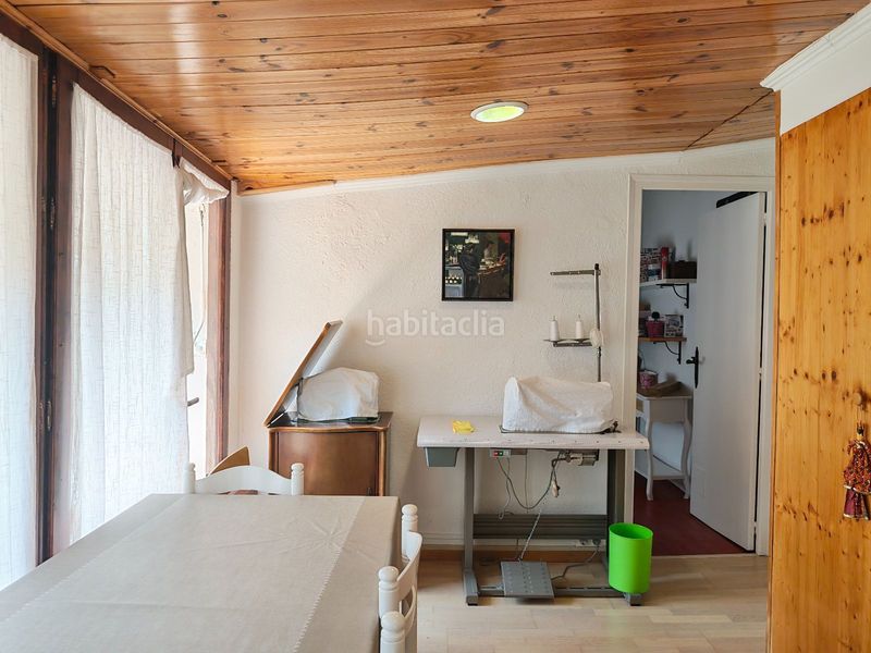 Foto bd575e08-2bca-47ab-8d10-ee1ce901c5ee. Casa adossada a Llorenç del Penedès