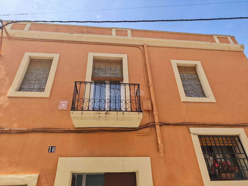 Foto e7f67ac5-ca55-4f60-a5fc-c91ced0332b8. Casa adossada a Llorenç del Penedès