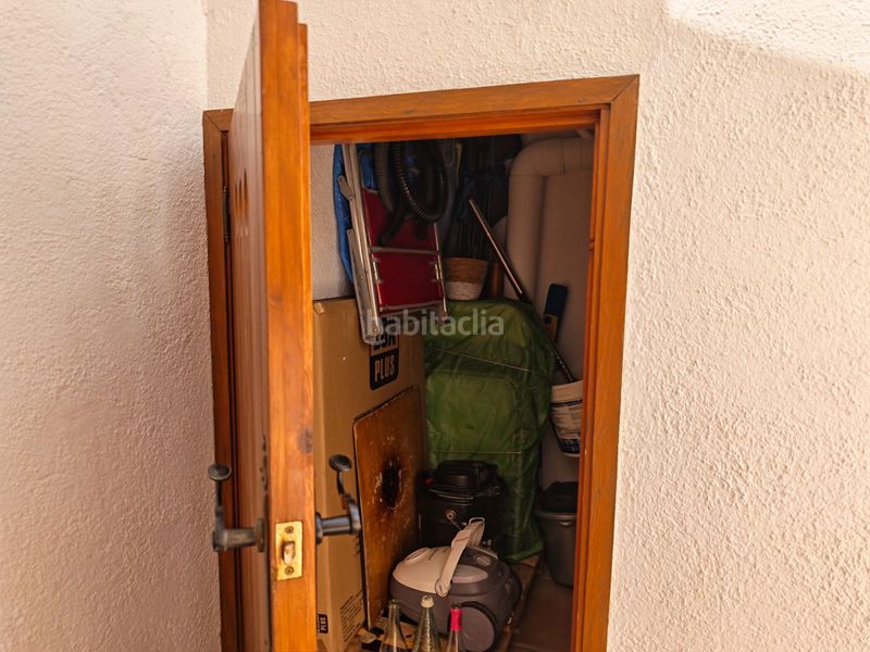 Foto f5dd0213-8b4c-42ae-96ca-de8ff95cbfb8. Casa adossada a Llorenç del Penedès