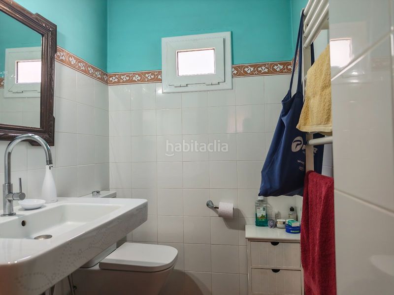 Foto fa2e45b8-9d99-4a15-821d-1912e75deb16. Casa adossada a Llorenç del Penedès
