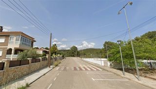Casa adossada  Pep ventura. Casa independiente ocupada con garaje y bodega en calafell  solo