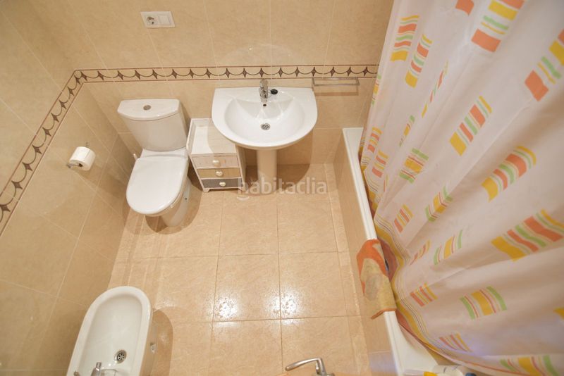 Foto 571bb7f0-b6a9-4344-a754-d617e738ed74. Casa adossada a Santa Oliva