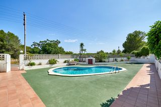 Casa  Aigua blava. Adosada en venta massos comarruga
