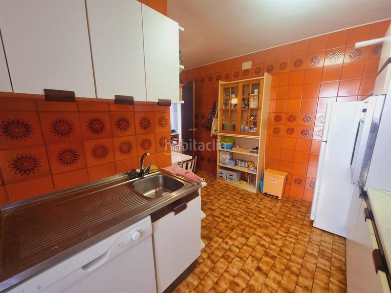 Foto 69735327-8567-40b0-b952-13e1836c3aa2. Pis amb calefacció aparcament a Segur de Calafell nucli urbà Segur de Calafell